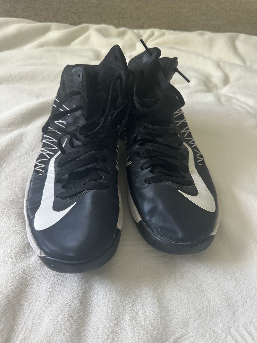 Nike Black and White Men's Athletic Shoes